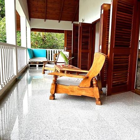 Hilltop South - Villa Bougainville Takamaka Exterior photo